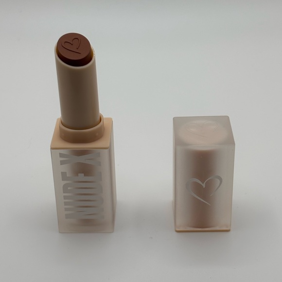 ✨5/$25✨ NUDE Brown Lipstick- Get Into It - Picture 2 of 3